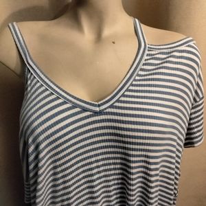 Hopely women's blue and white striped shirt size extra large 12 through 14